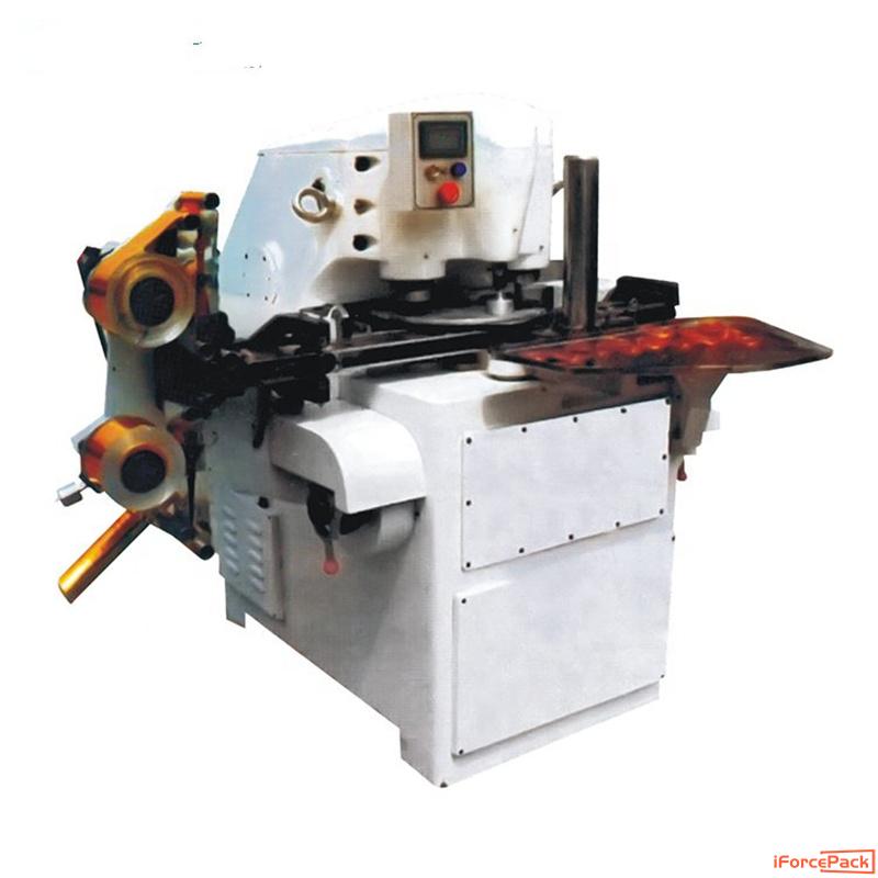 Automatic chocolate candy coin type foil packaging machine