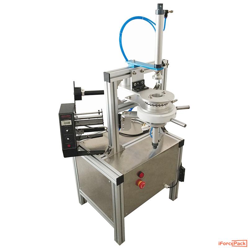 Semi automatic soap pleat film packaging machine with label feder